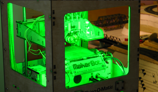 Moving Forward With the Makerbot 3D Printer!