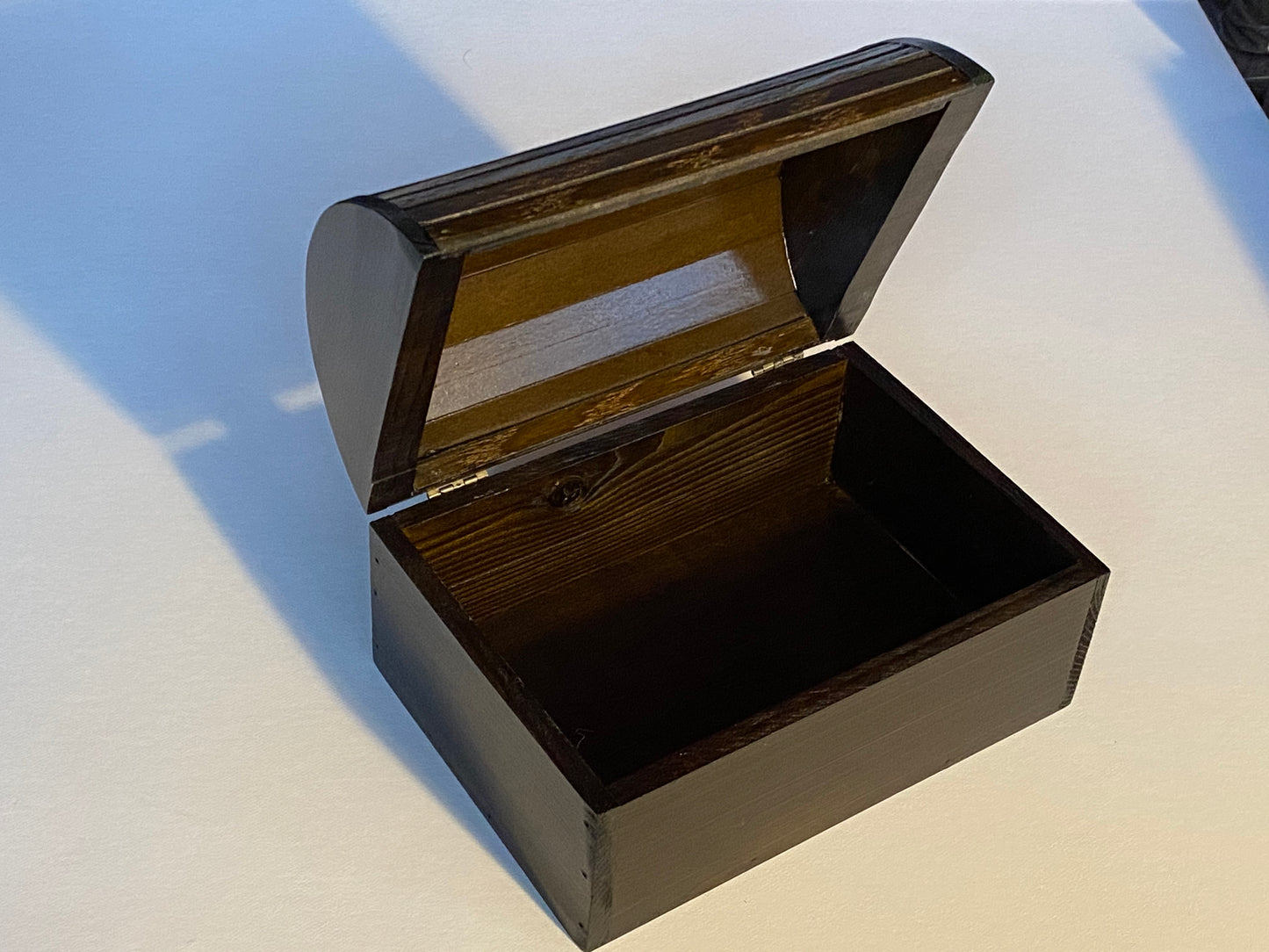 Medium Treasure Chest, 9" x 6.25" x 5.75"