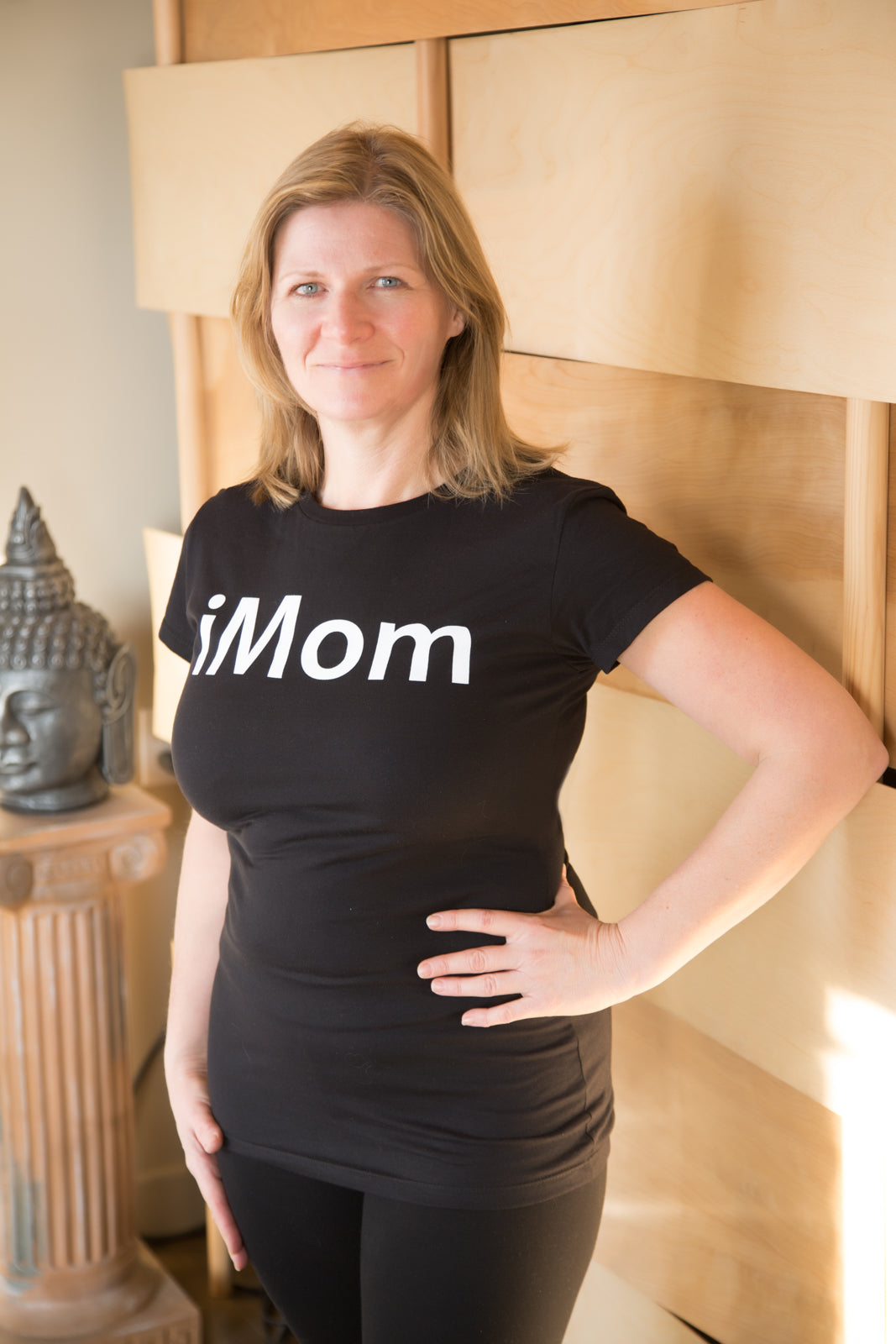 iMom, Black Powerup T-Shirt
